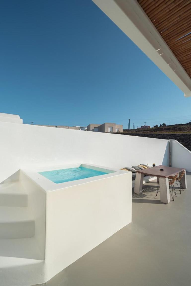 فيلا White & Co Santorini Pýrgos المظهر الخارجي الصورة